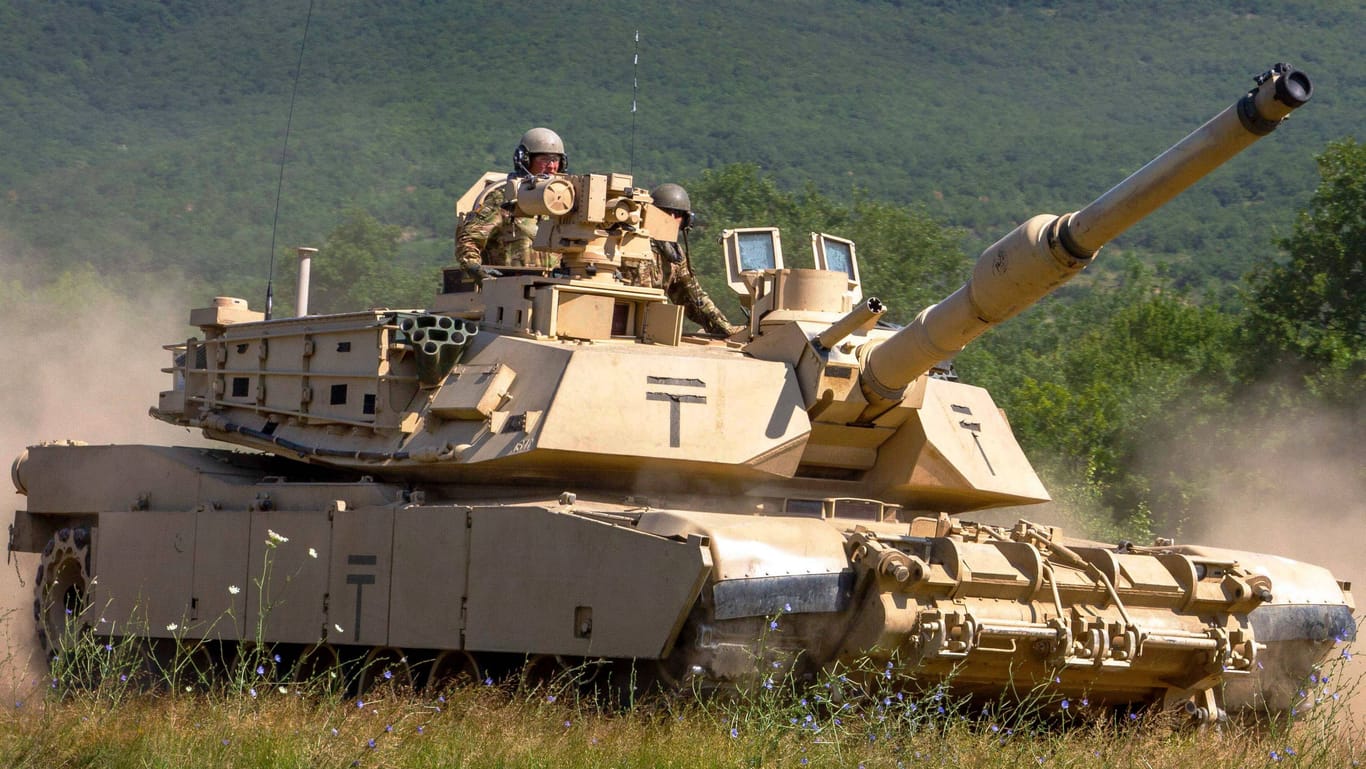 Abrams-Panzer (Archivbild): Die USA wollen eine modernisierte Version dieser Panzer in die Ukraine schicken.