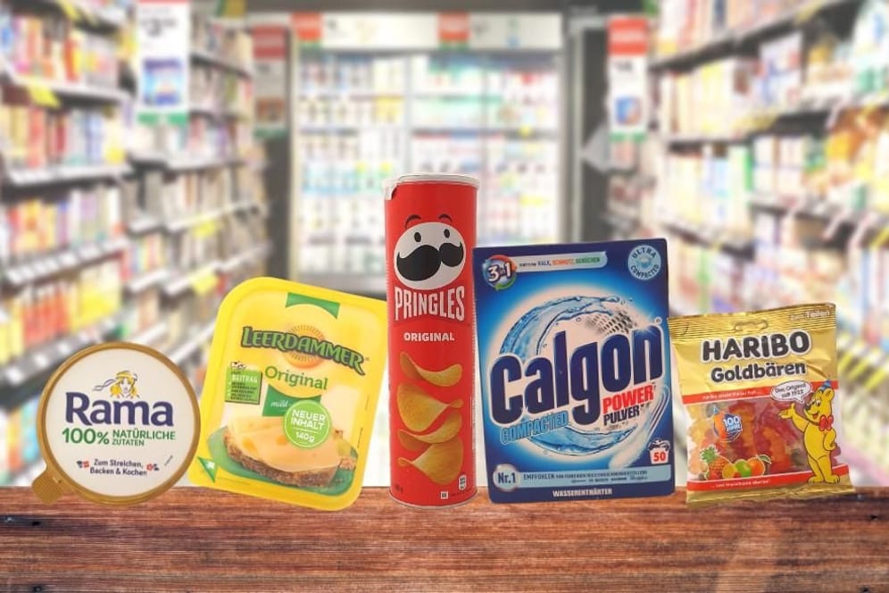 Das waren die Kandidaten für die "Mogelpackung des Jahres 2022": "Rama"-Margarine, "Leerdammer"-Käse, "Pringles"-Chips, Wasserenthärter von "Calgon" und Haribo-Gummitierchen (v.l.n.r.).