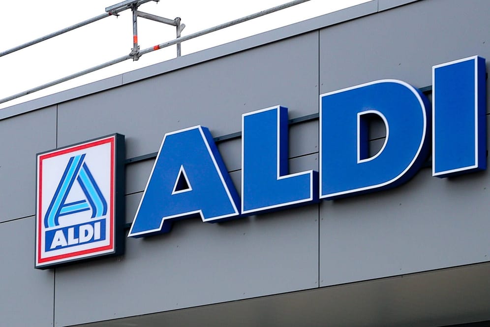 Logo von Aldi Nord (Symbolbild): Nach jahrelangem Streit haben die Eigentümerfamilien des Discounters Aldi Nord ihre Meinungsverschiedenheiten beigelegt.