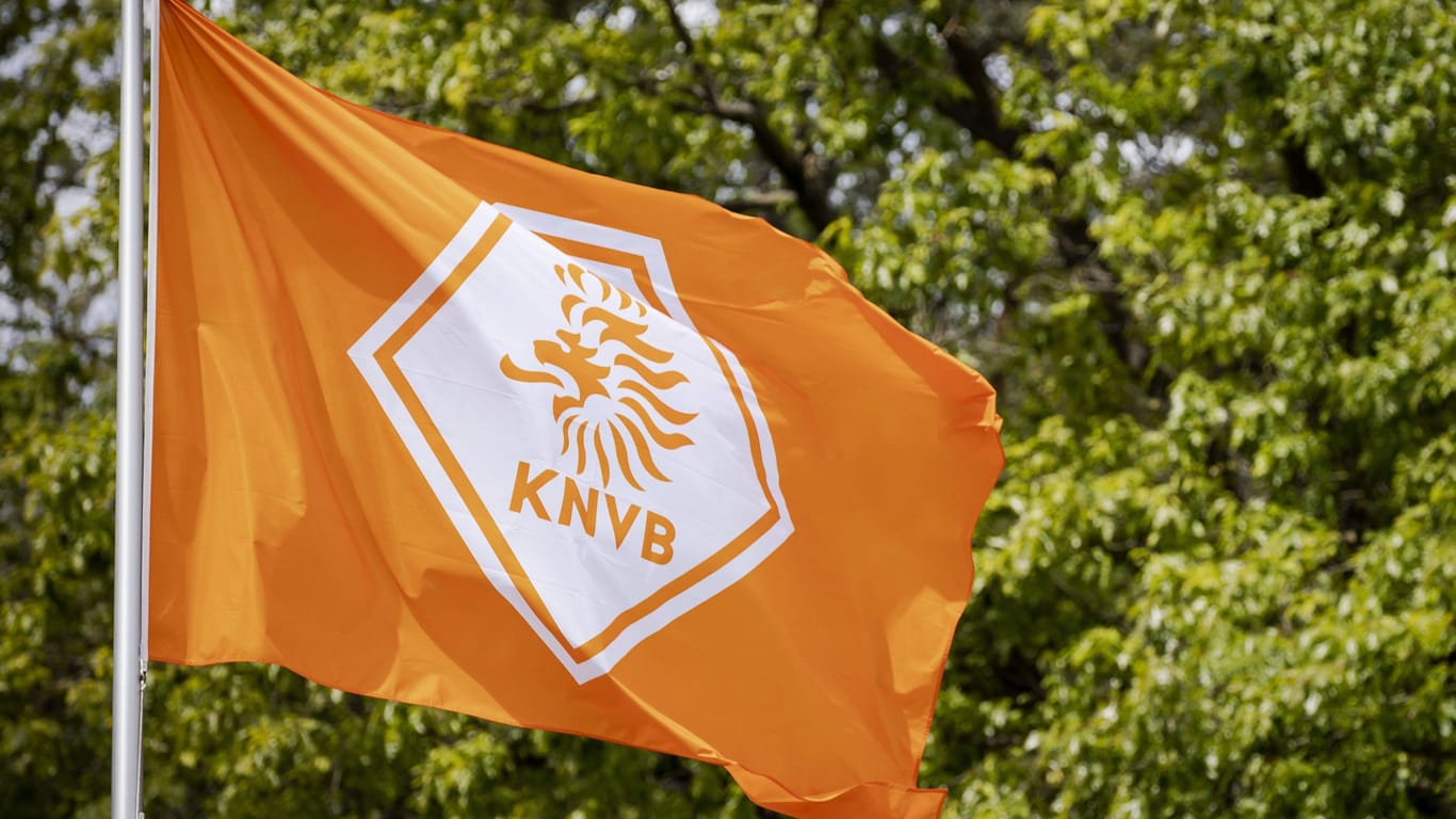 Das Logo des niederländischen Fußballverbands KNVB: Aktuell laufen polizeiliche Untersuchungen zu den Vorwürfen.