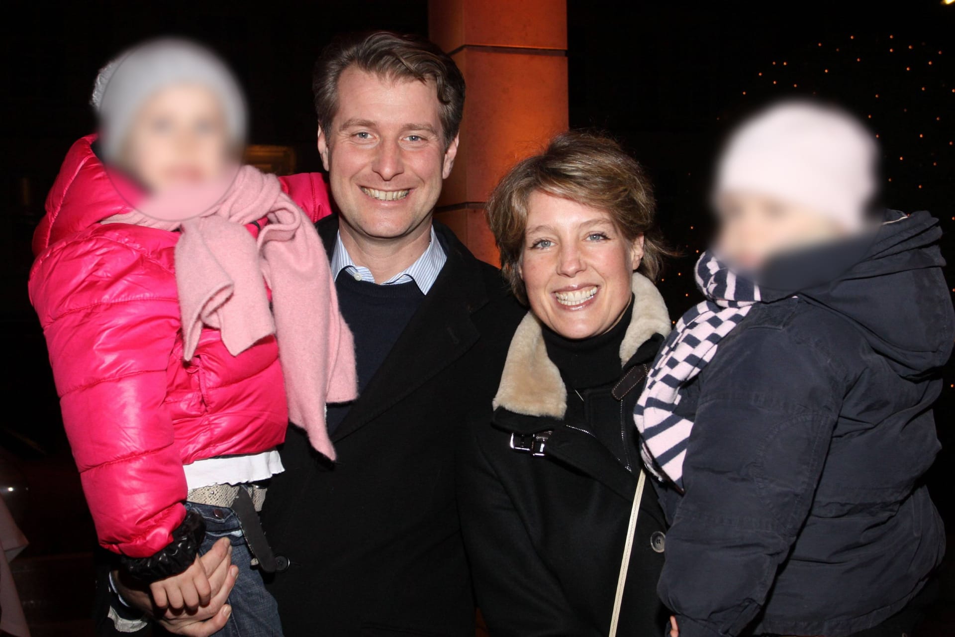 Christina Block mit Ex-Mann Stephan Hensel und den Töchtern Greta und Johanna (Archivbild): Johanna lebt derzeit bei ihrem Vater, Greta bei ihrer Mutter in Hamburg.