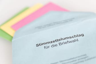 Stimmzettelumschlag zur Briefwahl: In Berlin muss die Wahl zum Abgeordnetenhaus wiederholt werden.