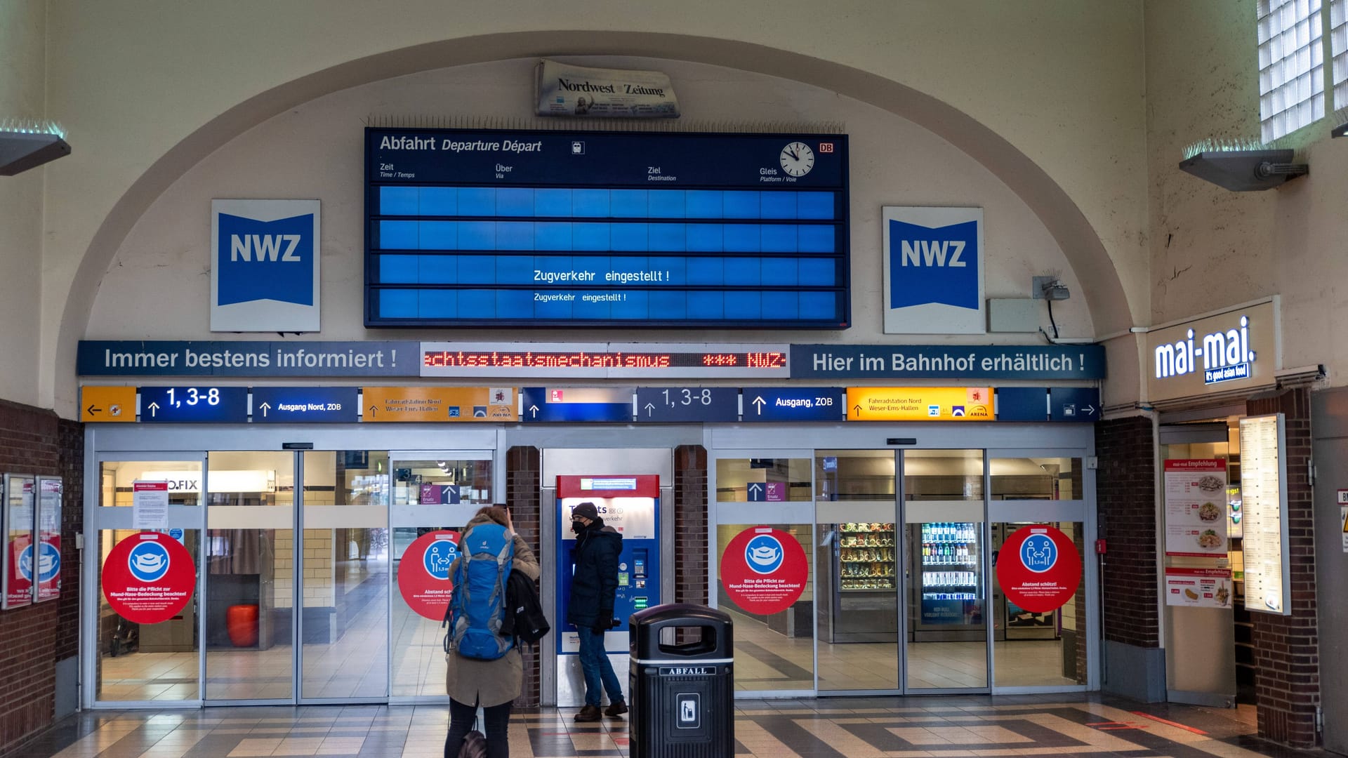 Oldenburg Hauptbahnhof (Archivbild): Mit so viel Gegenwehr hatte der mutmaßliche Spanner wohl nicht gerechnet.