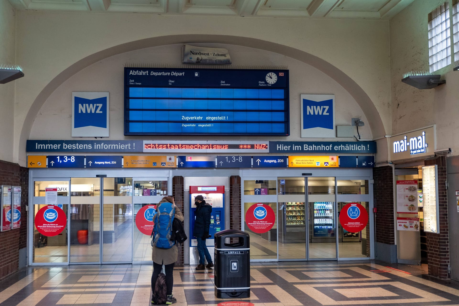 Oldenburg Hauptbahnhof (Archivbild): Mit so viel Gegenwehr hatte der mutmaßliche Spanner wohl nicht gerechnet.