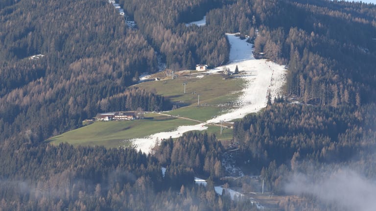 Skigebiet Mutteralm in den Stubaier Alpen. Eigentlich eine relativ schneesichere Region.