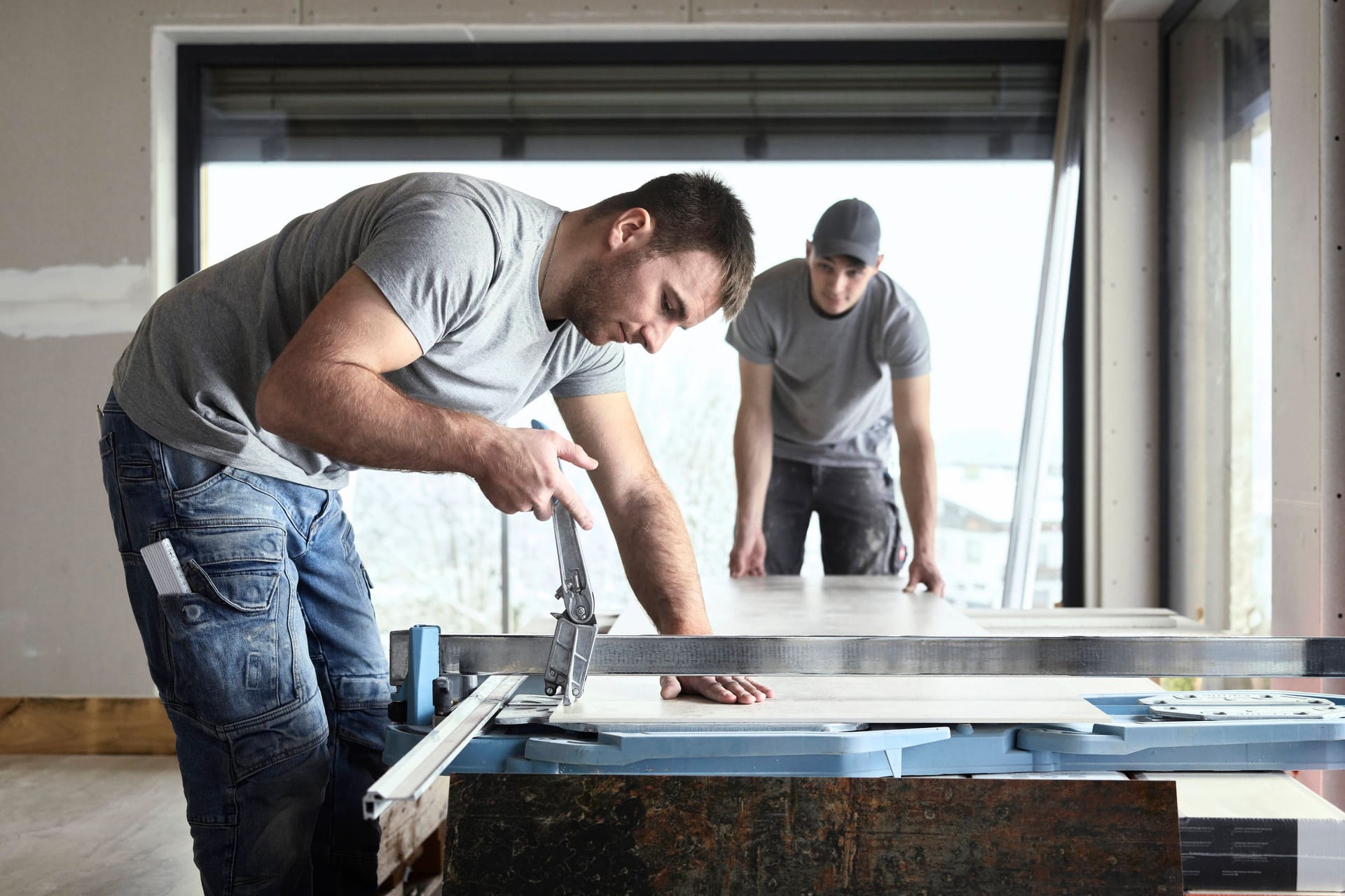 Handwerker: Nicht nur die Lohnkosten steigen.