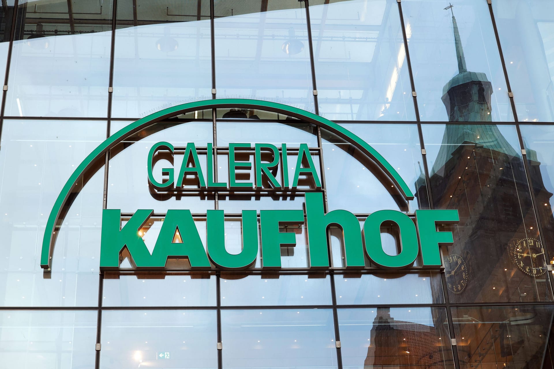 Galeria Kaufhof: Noch ist die Zukunft um die Warenhaus-Kette ungewiss. Galeria Kaufhof: Noch ist die Zukunft um die Warenhaus-Kette ungewiss.
