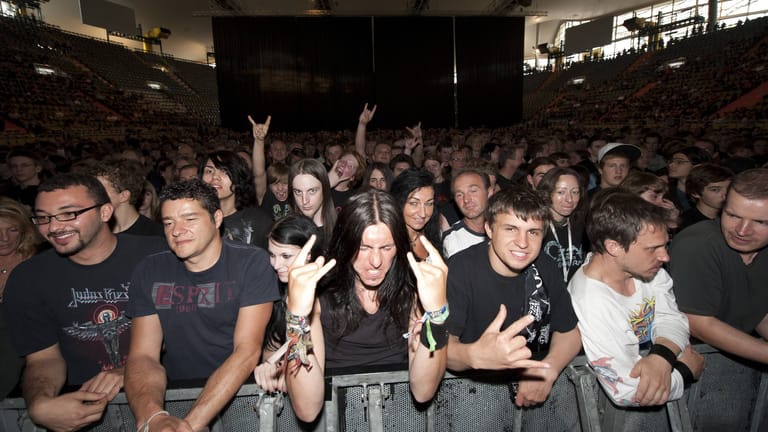 2011 war Ozzy Osbourne zuletzt in München zu Gast (Archivbild): Damals lockte er Tausende in die Olympiahalle.