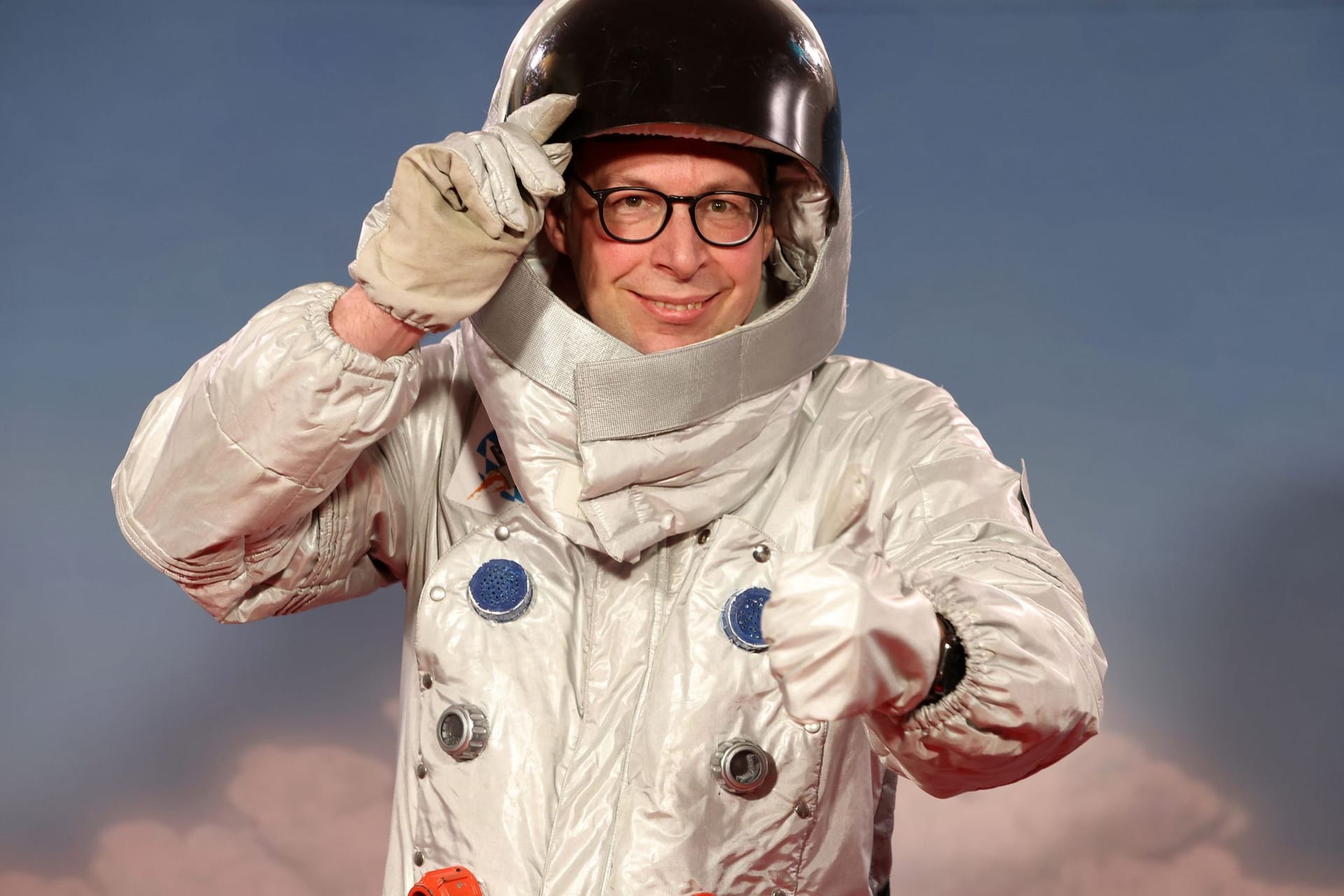 Markus Blume (CSU): Der Bayerische Minister für Wissenschaft und Kunst kam als Astronaut zur Fastnacht in Franken