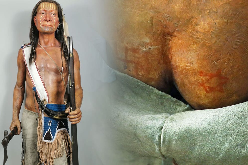 Seit 1933 steht die Komantschen-Figur im Karl-May-Museum: 90 Jahre lang blieb das verbotene Symbol auf dem Hinterteil des lebensgroßen Kriegers unbemerkt – bis der Komantsche für eine Restaurierung entkleidet werden musste.