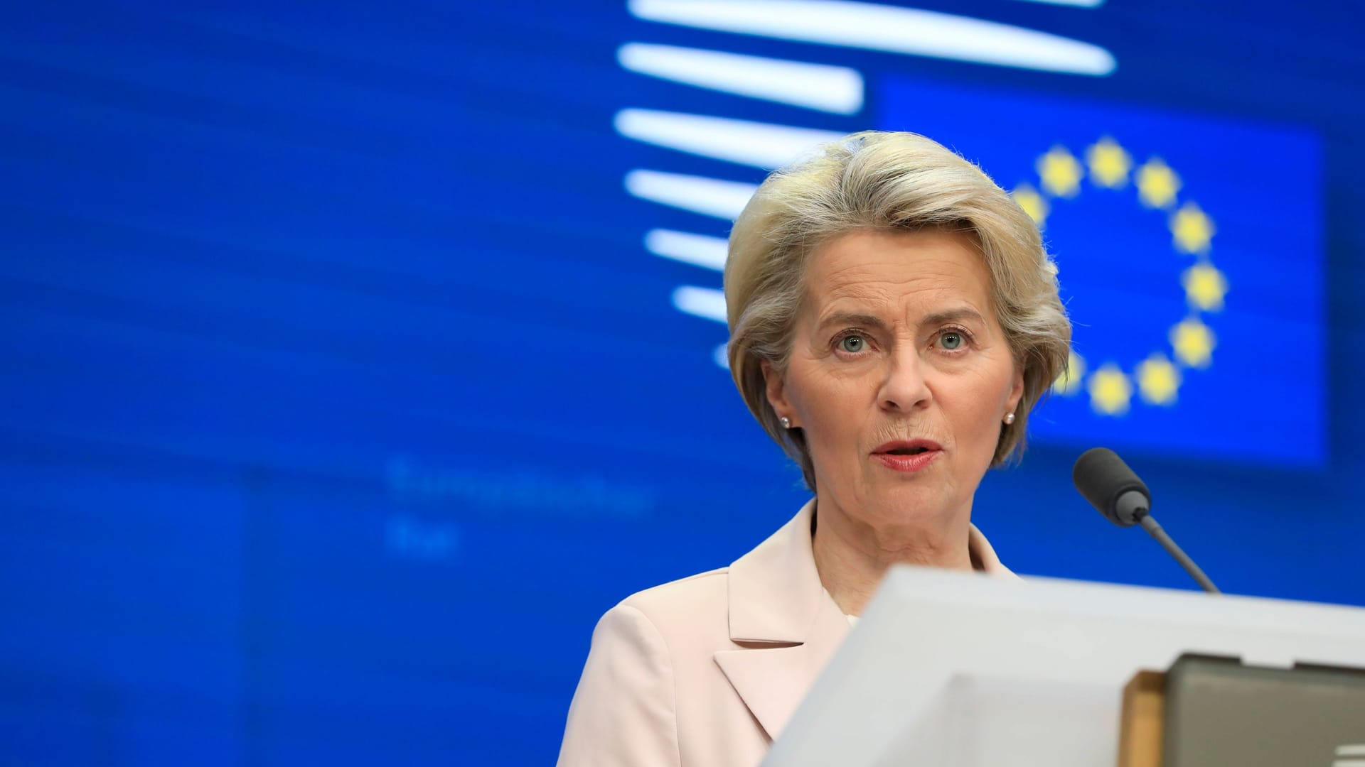 Ursula von der Leyen: Die "New York Times" will gegen die EU-Kommission vor Gericht ziehen.