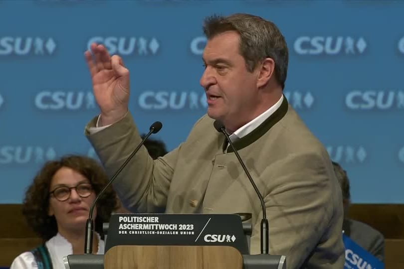 Markus Söder bei einer Rede (Archivbild): Der CSU-Chef hat die Grünen als "Verbots-Partei" bezeichnet.