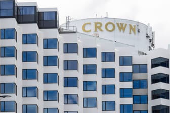 Das Hotel Crown Perth (Archiv): Ein Fahrer einen Parkservice crashte zwei Luxussportwagen.