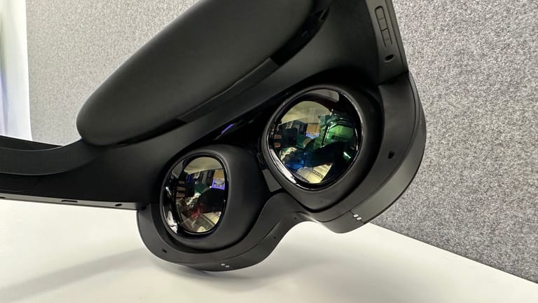 Die Meta Quest Pro ist die neue VR-Brille des Facebook-Konzerns. Sie kostet 1.800 Euro.