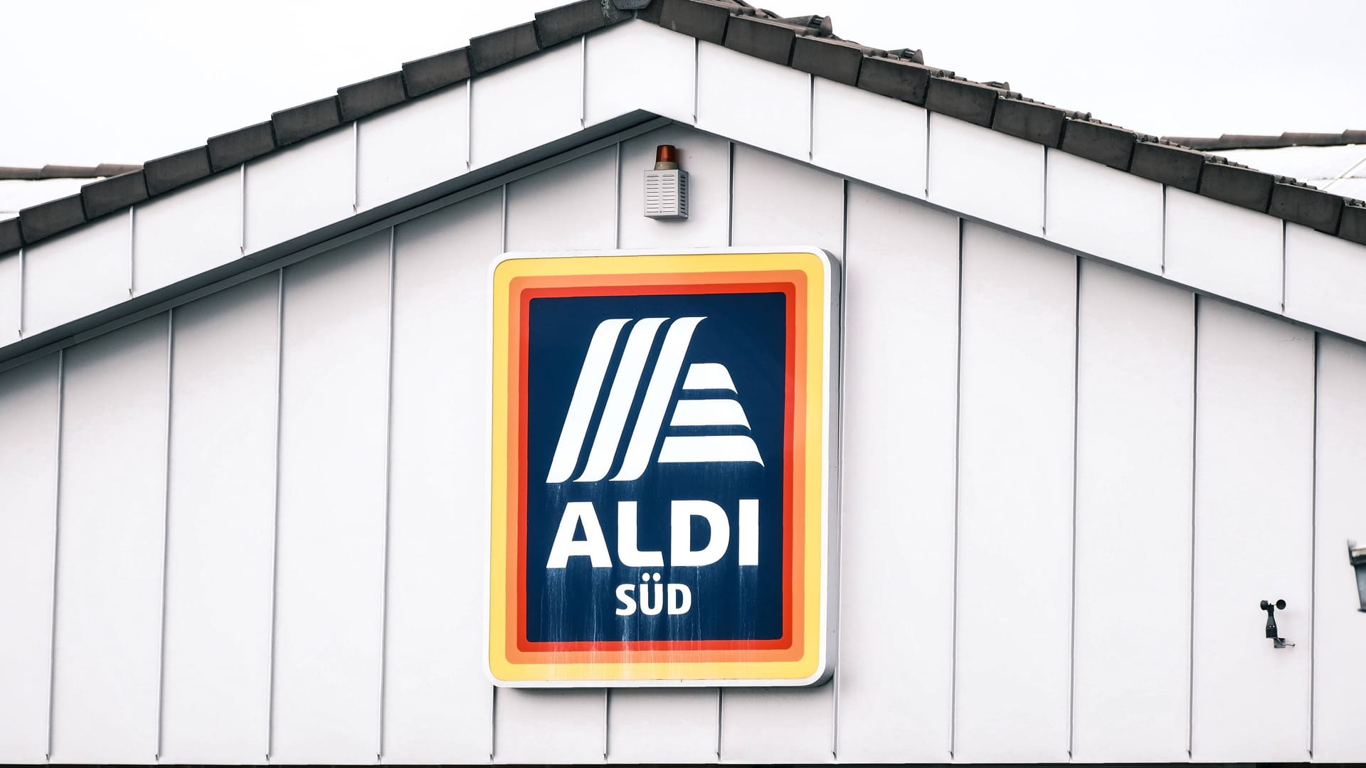 Eine Filiale von Aldi Süd: Eine Zeugin hat Schüler im Verdacht.