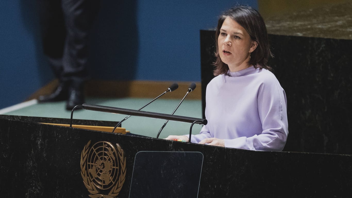 "Russland muss diesen Krieg beenden": Annalena Baerbock vor den Vereinten Nationen.