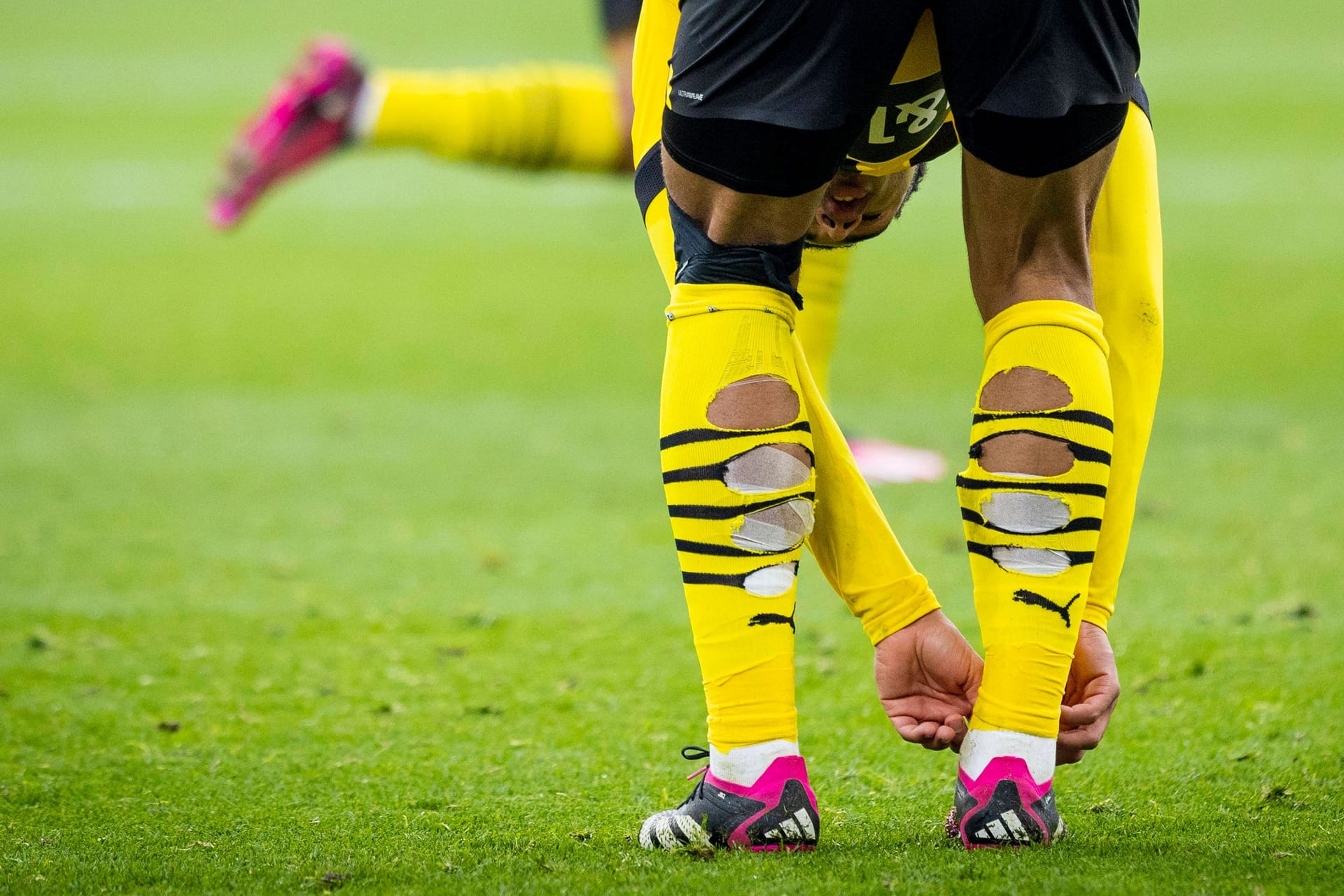 Jude Bellingham in löchrigen Stutzen: Was erhoffen sich die Fußballer davon?