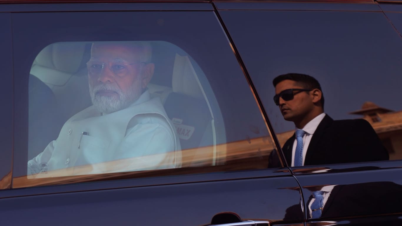 Premierminister Narendra Modi kommt am Präsidentenpalast an.