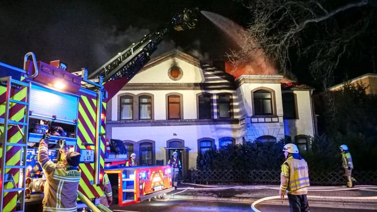 Feuerwehreinsatz in Langenhagen: Bei dem Brand starb ein Mensch.