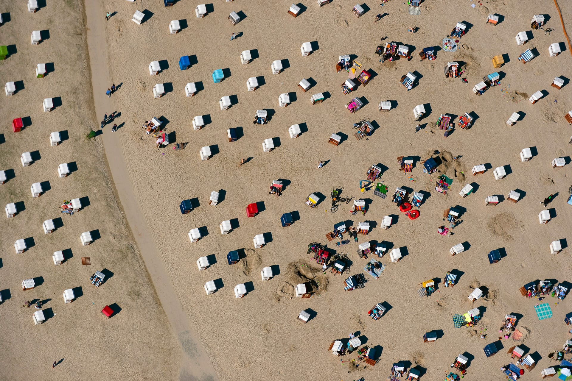 Luftbild vom Strand in Schillig (Archivfoto): Zur "Tano" gehören neun Städte und Landkreise.