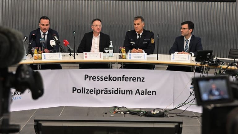 Pressekonferenz zu Serienmorden in Schwäbisch Hall
