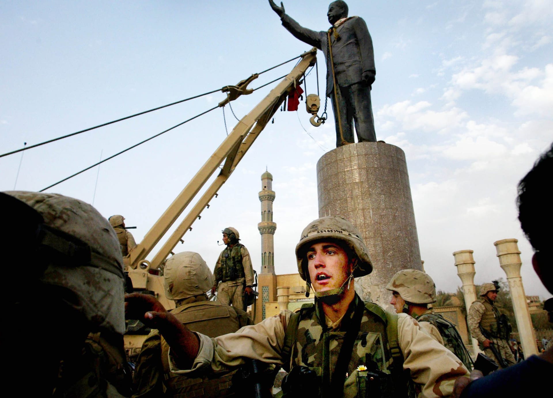 2003: Der irakische Tyrann stürzt – zunächst symbolisch 2003: Der irakische Tyrann stürzt – zunächst symbolisch