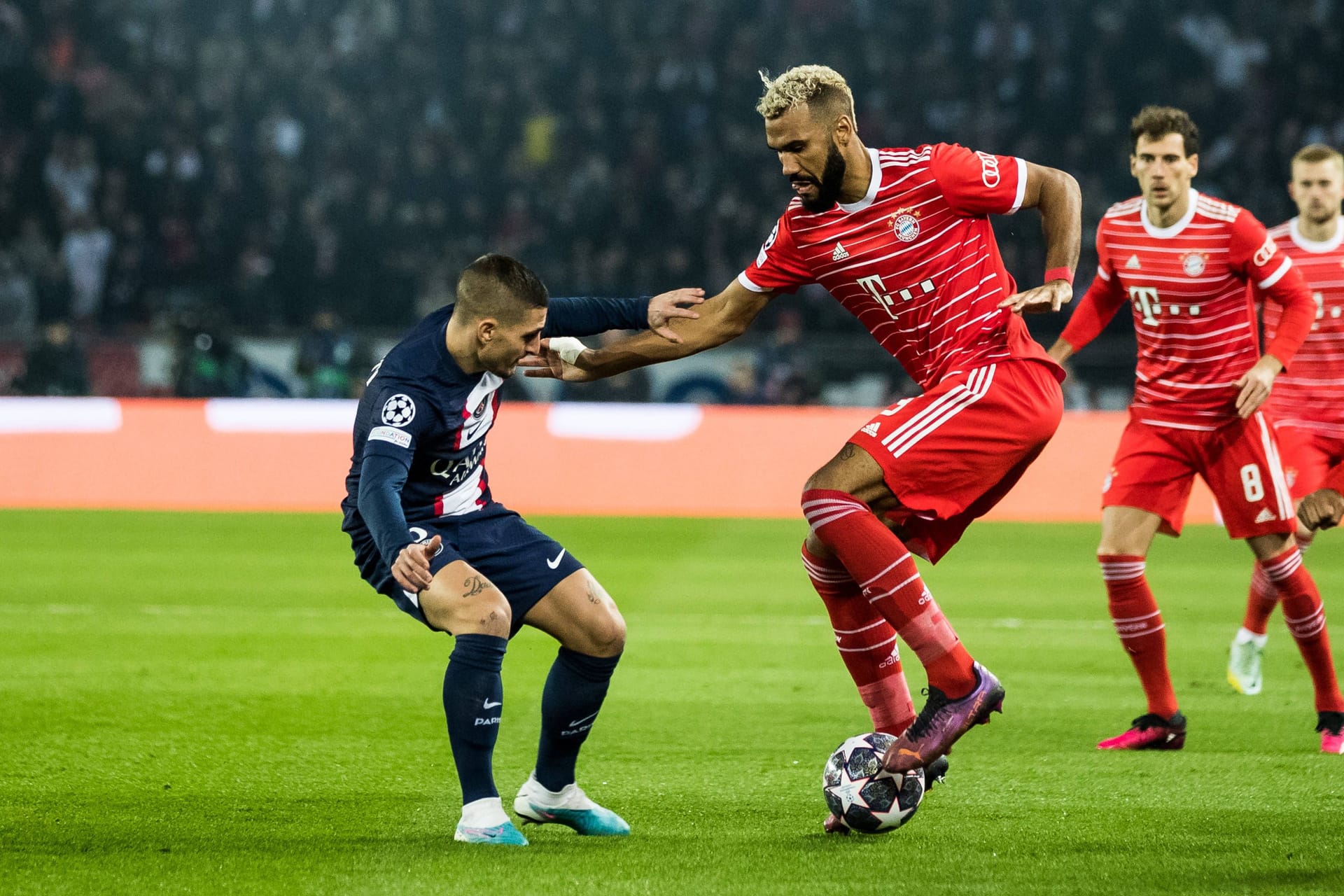 Eric Maxim Choupo-Moting (bis 76.): Hochmotiviert gegen seine Ex-Kollegen. Gab gleich in der ersten Minute den ersten Warnschuss ab. Danach tauchte er etwas ab. Kam an Comans Flanke nicht ganz ran (30.). Scheiterte mit seinem akrobatischen Seitfallzieher nur knapp am Torwart (62.), der seinen nächsten Versuch eine Minute später die Latte lenkte. Note 3