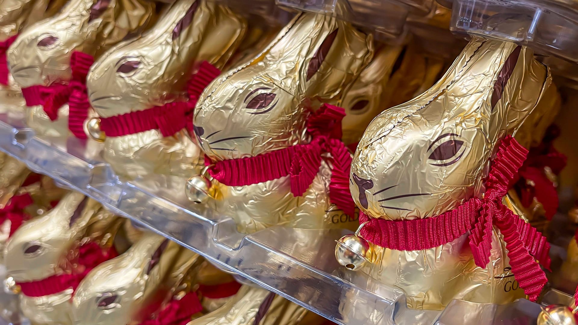 Goldhasen von Lindt: Die Farbe darf weiterhin als Farbmarke eingetragen bleiben. Goldhasen von Lindt: Die Farbe darf weiterhin als Farbmarke eingetragen bleiben.
