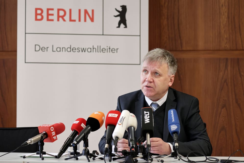 Stephan Bröchler, Landeswahlleiter für Berlin: Erst der Landeswahlausschuss kann das Ergebnis amtlich machen.