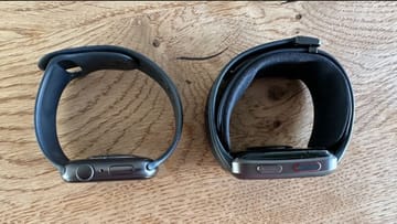 Die Huawei Watch D (rechts) neben einer Apple Watch Series 6. Auffällig sind das voluminöse Armband und das große Gehäuse.