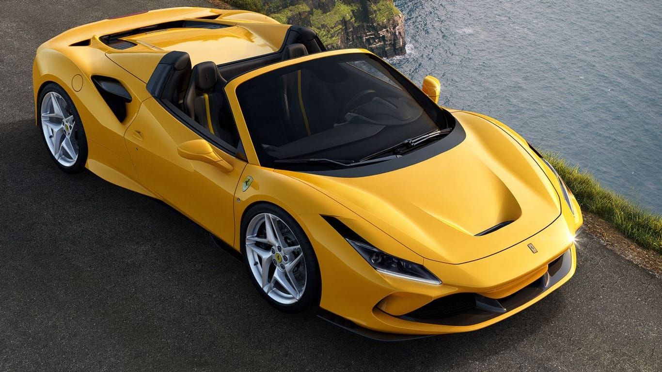 Ferrari F8 Spider: Mit seinem Gewinn könnte der Mann 157 Stück des Luxusrennwagens kaufen.