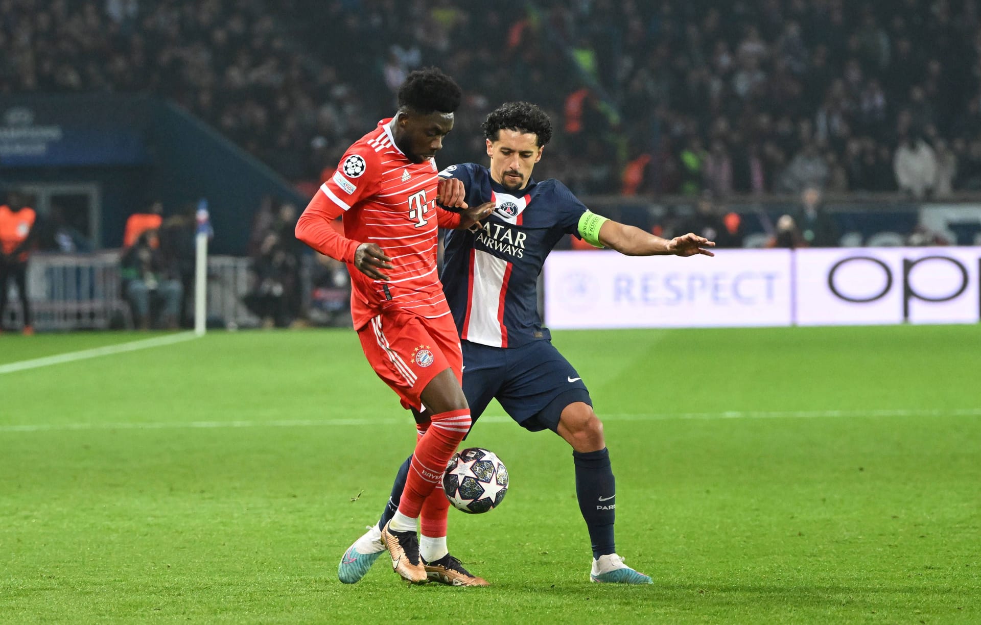 Alphonso Davies (ab 46.): Der Kanadier kam zur zweiten Halbzeit ins Spiel und übernahm die linke Seite vor der Dreierkette. Bereitete Comans Treffer mit perfekter Flanke vor. Note 3