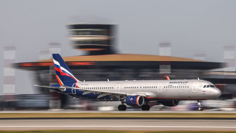 Ein Flugzeug der russischen Airline Aeroflot am Moskauer Flughafen Sheremetjewo (Symbolbild).