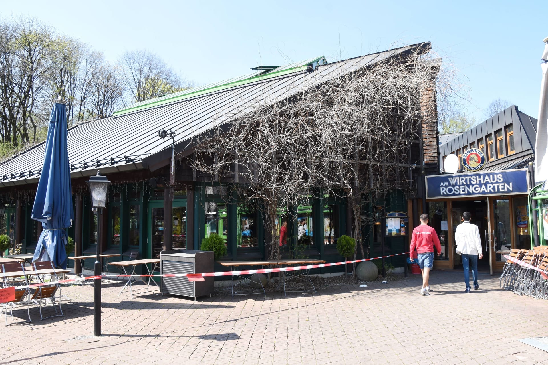 Wirtshaus am Rosengarten im Westpark: Über die Pandemie rettete sich das Wirtshaus mit Essenslieferungen an Kunden.