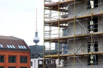 Neubau in Berlin (Archiv): 70 Prozent der neuen Mietverträge in der Hauptstadt sollen eine Indexierung vorsehen.