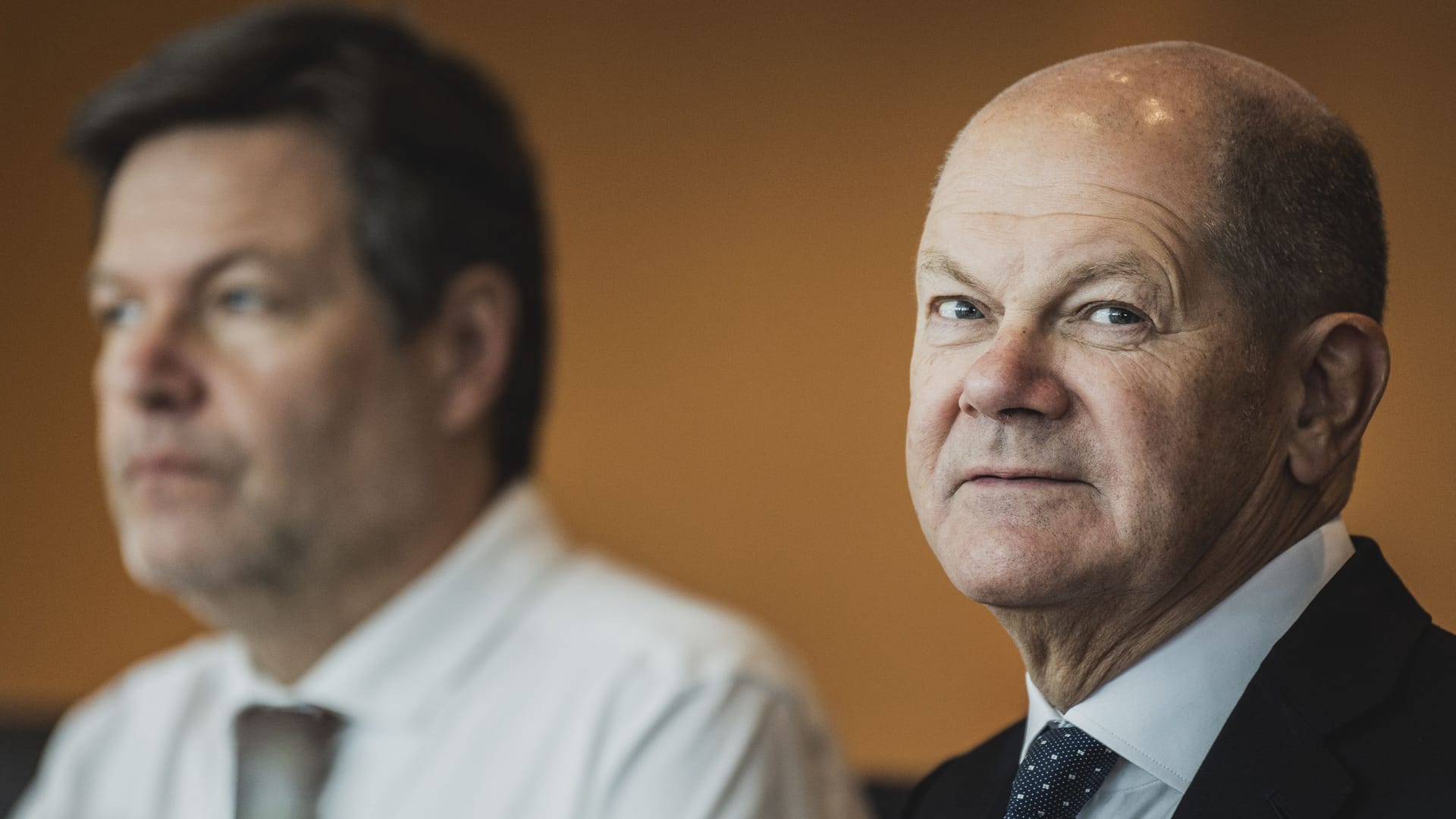 Robert Habeck und Olaf Scholz: Die Bundesregierung steht vor der dringenden Aufgabe, die "Zeitenwende" voranzutreiben.