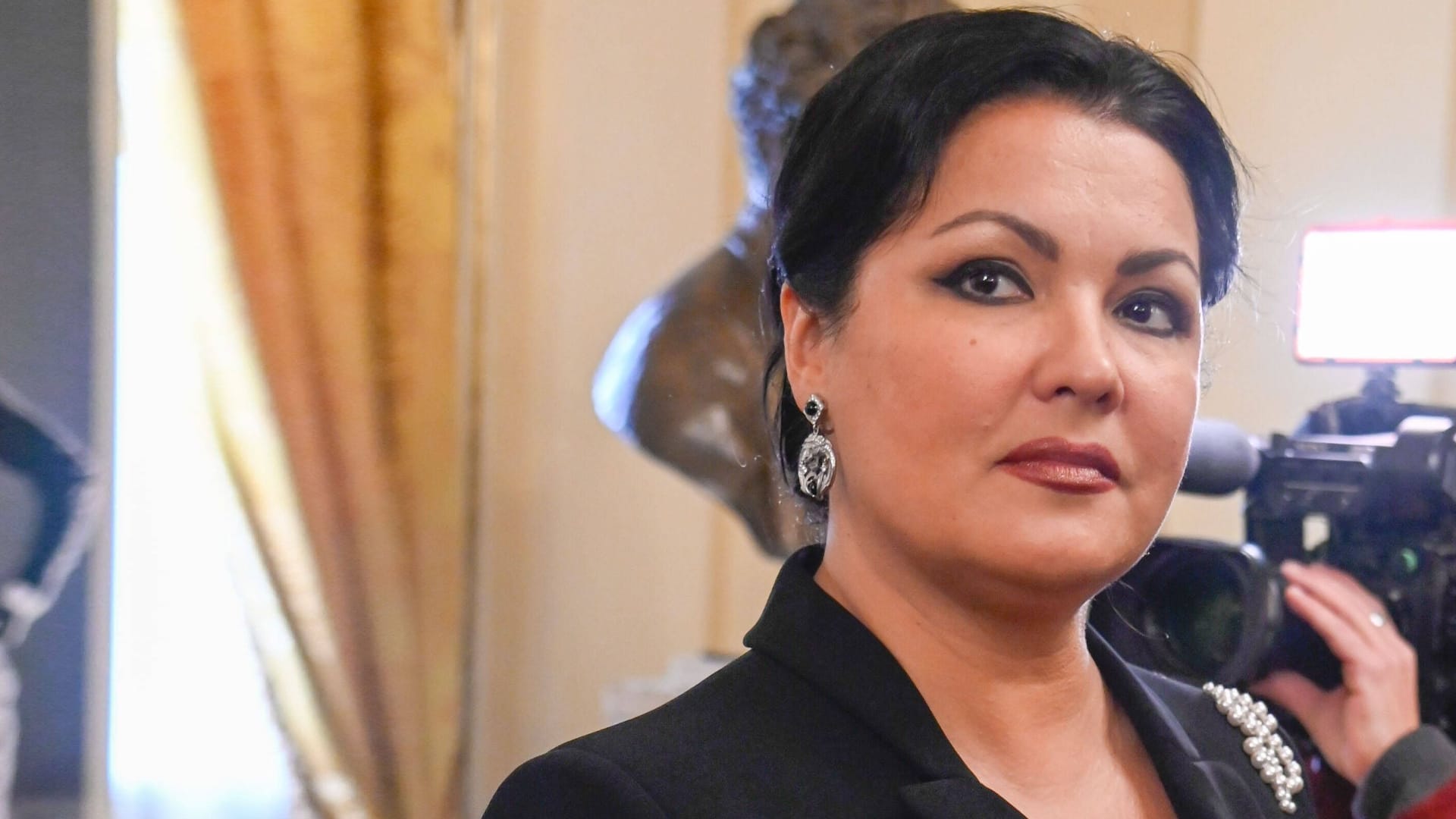 Anna Netrebko: Auf Instagram folgen ihre mehr als 700.000 Menschen.