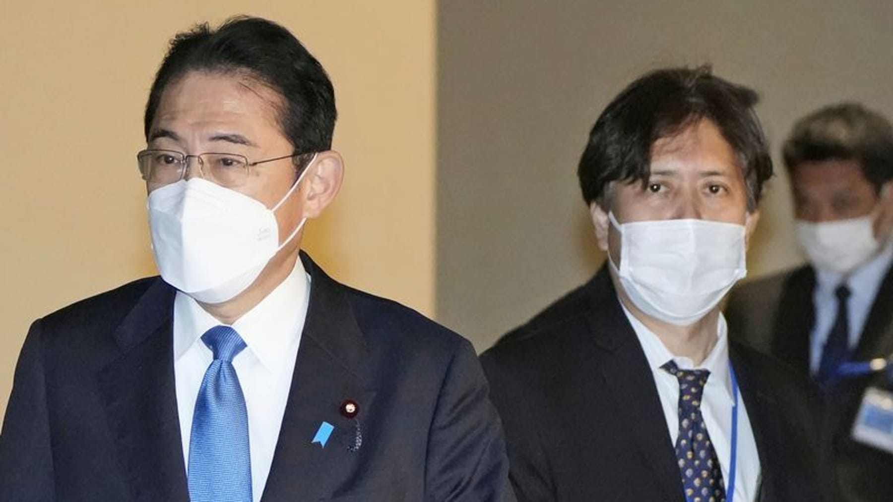 Japans Premier entlässt Regierungsbeamten: 
