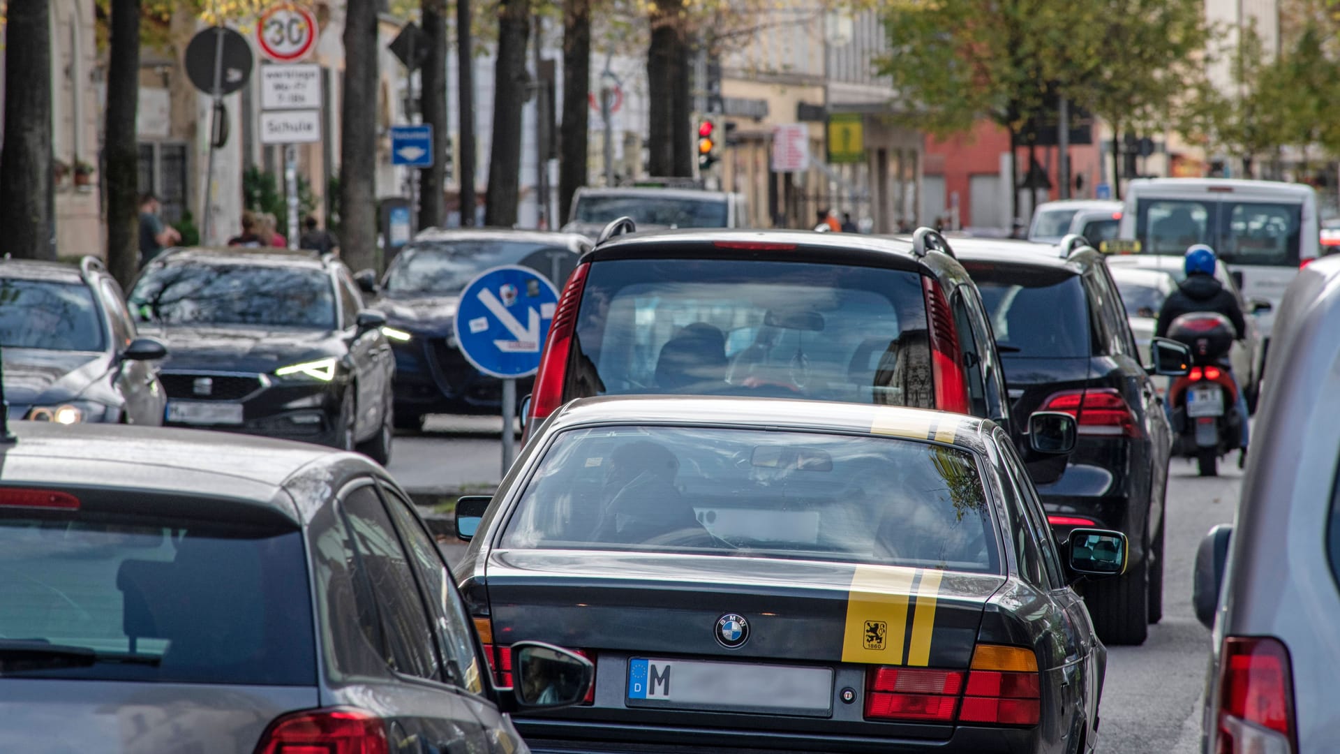 Münchner Stadtverkehr: Für einige Personengruppen gelten Ausnahmen beim Dieselfahrverbot (Symbolbild).