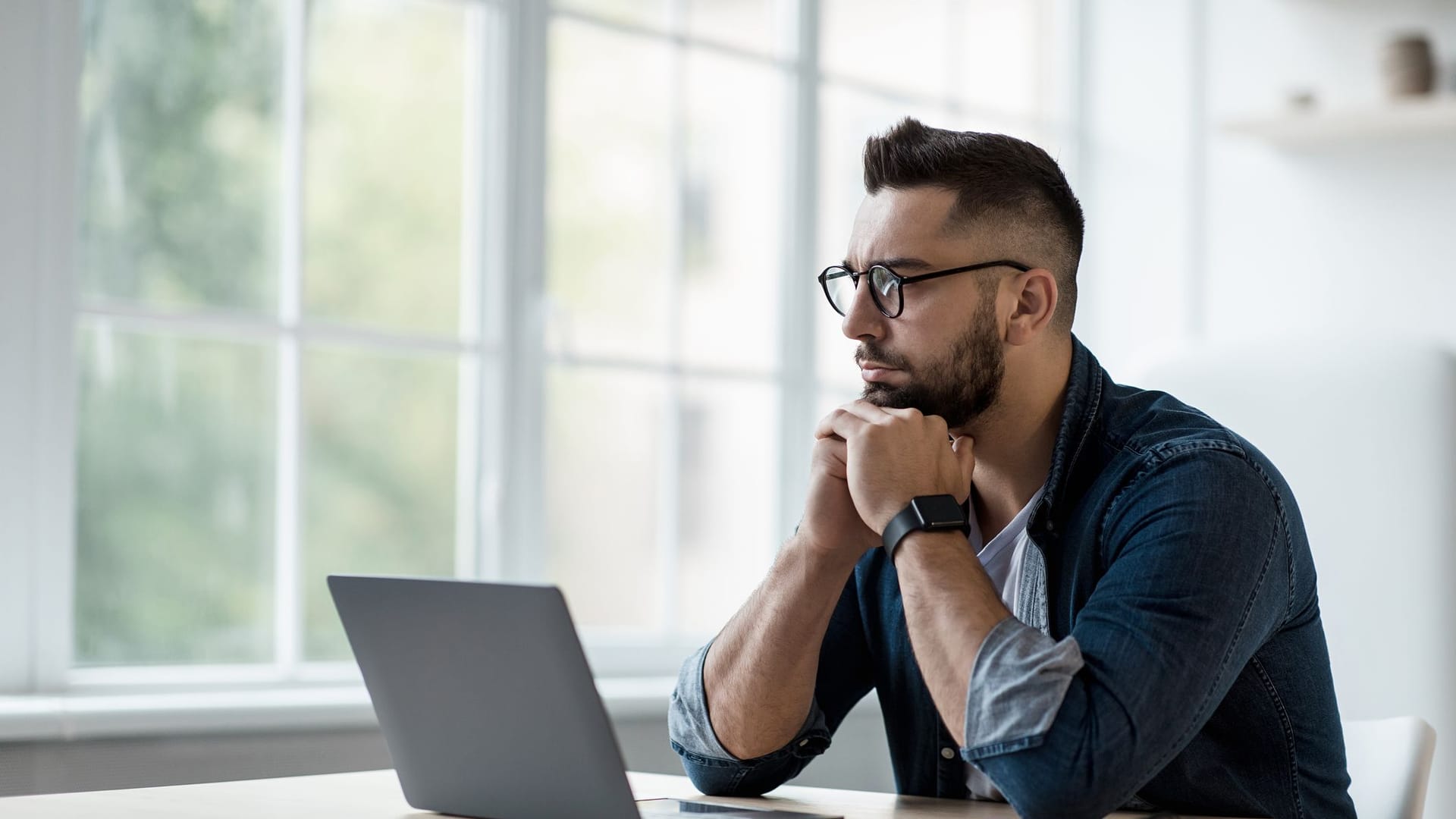 In Excel Spalten vergleichen: Formeln lassen sich auf andere Spalten übertragen.