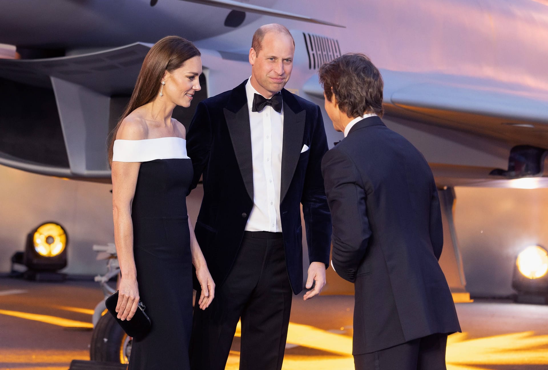 Prinzessin Kate und Prinz William mit Tom Cruise bei der Premiere von" Top Gun: Maverick" in London.