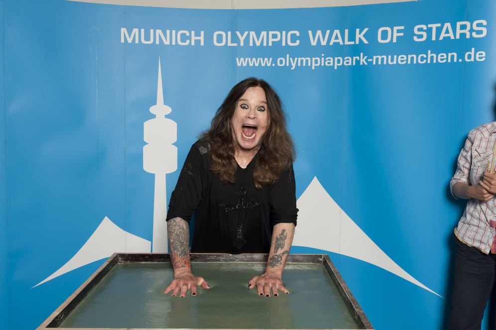 Ozzy Osbourne verewigte sich 2011 auf dem Walk of Stars in München: Jetzt wird er in der Stadt voraussichtlich nie mehr auftreten.