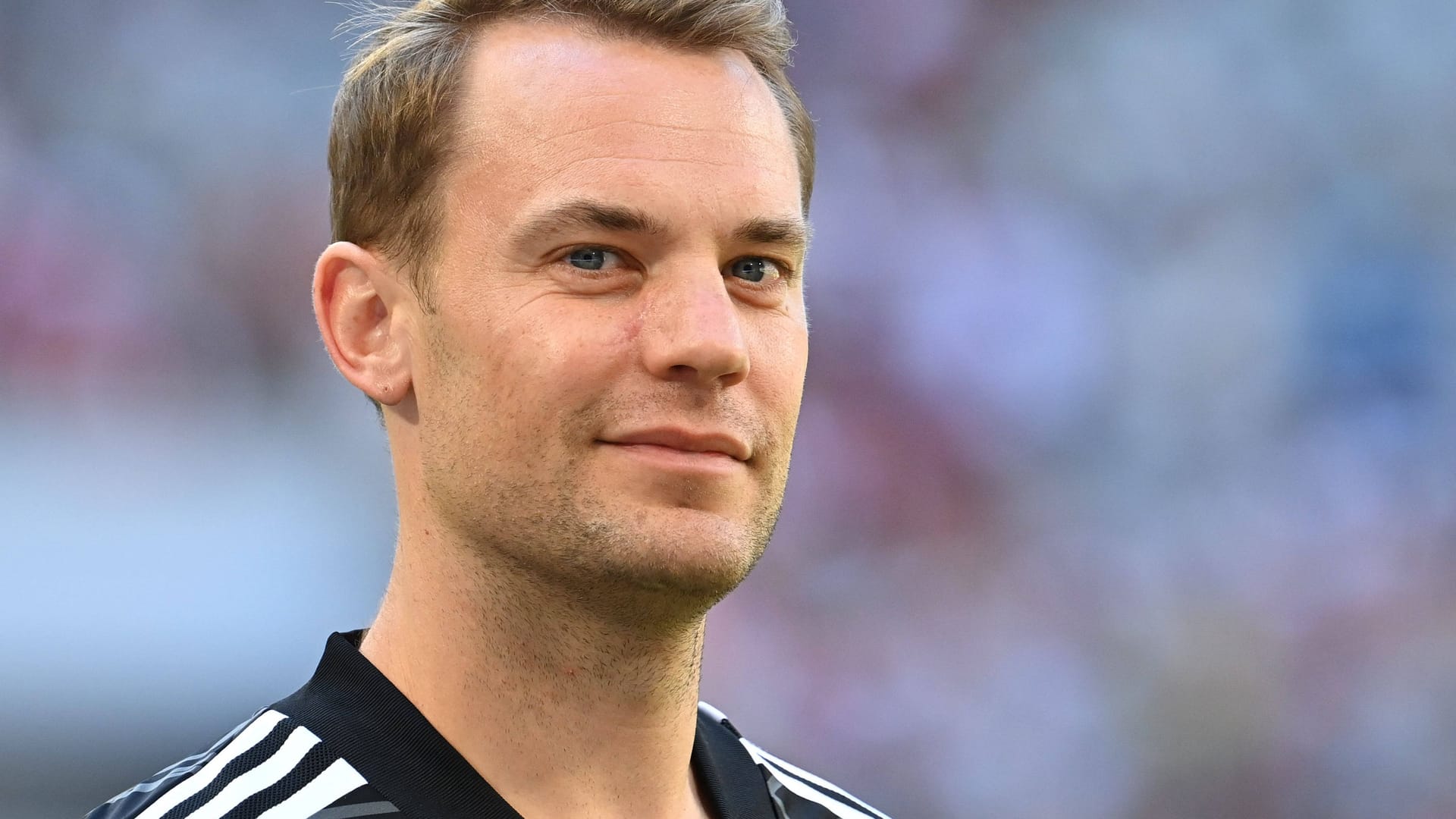 Manuel Neuer: Er wird in den nächsten Monaten nicht im Tor stehen.