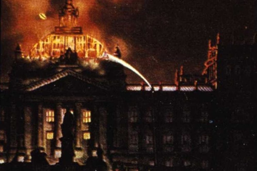 In der Nacht auf den 28. Februar 1933 brannte der Reichstag in Berlin.