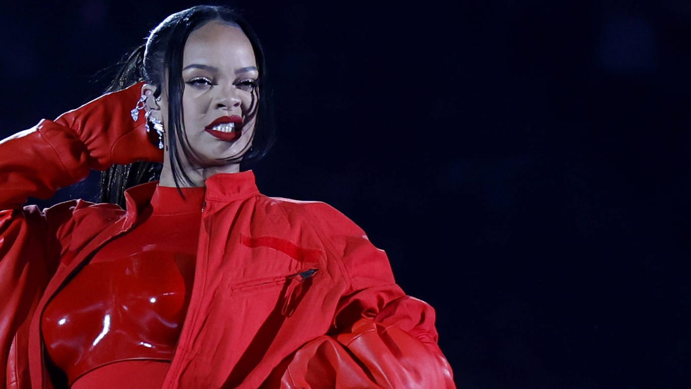 Rihanna: Der Popstar performte am Sonntag beim Superbowl.