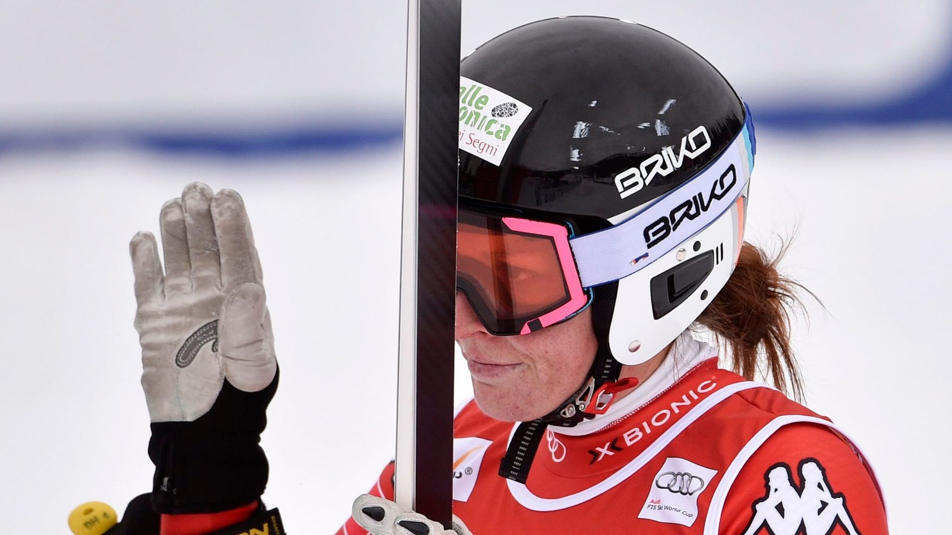 Elena Fanchini am 6. Dezember 2014 im Ziel der Weltcup-Abfahrt in Lake Louise/Kanada. Sie starb im Alter vom 37 Jahren.