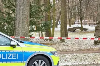 Polizeieinsatz am Samstagmorgen: Ein junger Mann wurde in Höhe der Somsdorfer Straße tot aufgefunden.
