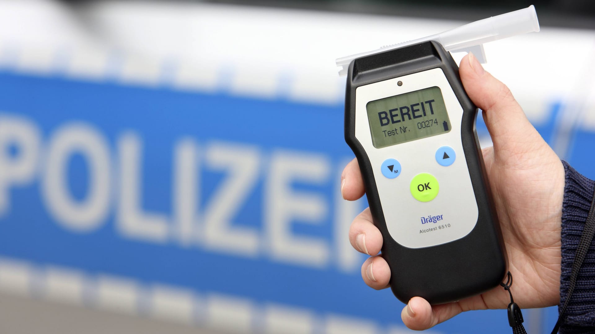 Ein Atemalkoholtestgerät (Symbolfoto): Die Beamten aus Lüneburg konnte es selbst nicht glauben und versahen ihre Mitteilung mit dem "unglaublich". Ein Atemalkoholtestgerät (Symbolfoto): Die Beamten aus Lüneburg konnte es selbst nicht glauben und versahen ihre Mitteilung mit dem "unglaublich".