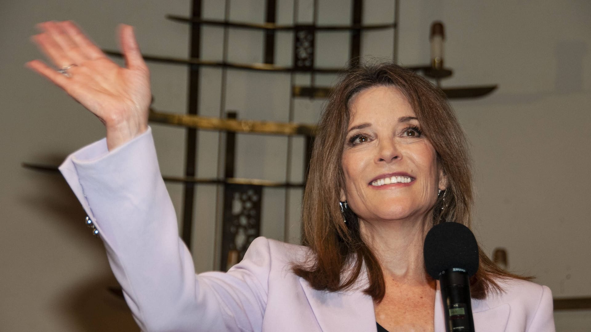 Marianne Williamson 2019: Die Bestseller-Autorin könnte demnächst ins Rennen um das Weiße Haus einsteigen.