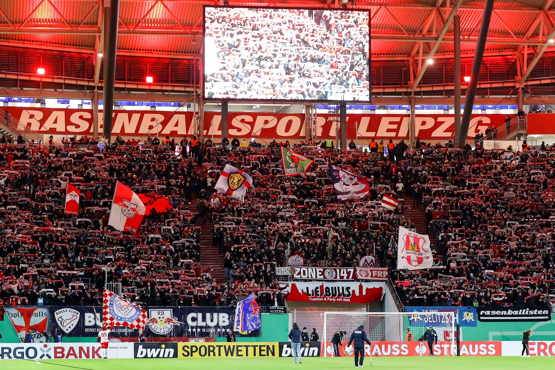 RB Leipzig: Im Pokalspiel gegen Hoffenheim wurde wegen des Fans nur verhalten reagiert.